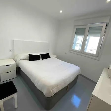 Precioso Piso En Portonovo, Cerca Playa. Appartement